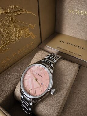 Burberry BU10111 Silver Pink Dial Women's Steel Bracelet Watch 32mm NWT
